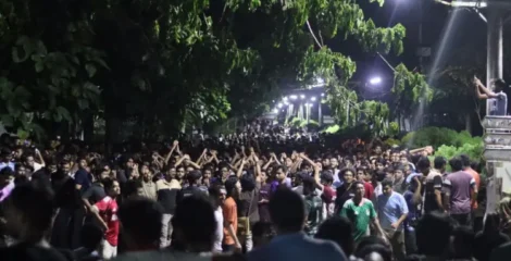 ৫৬ দিনের মাথায় উপাচার্য পরিবর্তন, চুয়েটে শিক্ষার্থীদের বিক্ষোভ