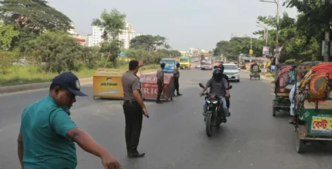 রাজধানীতে নিরাপত্তা জোরদার, দুই শতাধিক চেকপোস্টে তল্লাশি