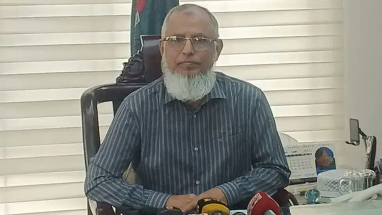 চলতি মাসেই ইউপি নির্বাচনের তফসিল, এমপিওভুক্ত শিক্ষকদের রাজনীতিতে ‘না’