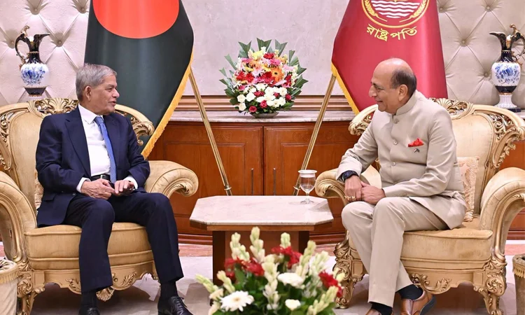 ভারতের সঙ্গে সম্পর্ক জোরদারে অমীমাংসিত ইস্যু দ্রুত সমাধানের আহ্বান রাষ্ট্রপতির