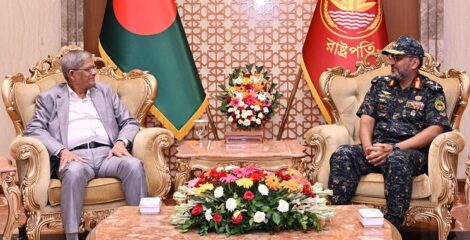 আইন-শৃঙ্খলার পাশাপাশি গঠনমূলক কাজে আনসার-ভিডিপিকে আরও সক্রিয় হওয়ার আহ্বান রাষ্ট্রপতির