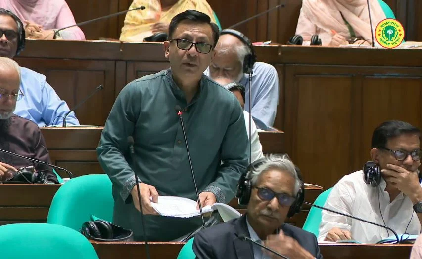 টুথপেস্টে মাইক্রোপ্লাস্টিক, পরীক্ষা ও জাতীয় মান নির্ধারণের উদ্যোগ