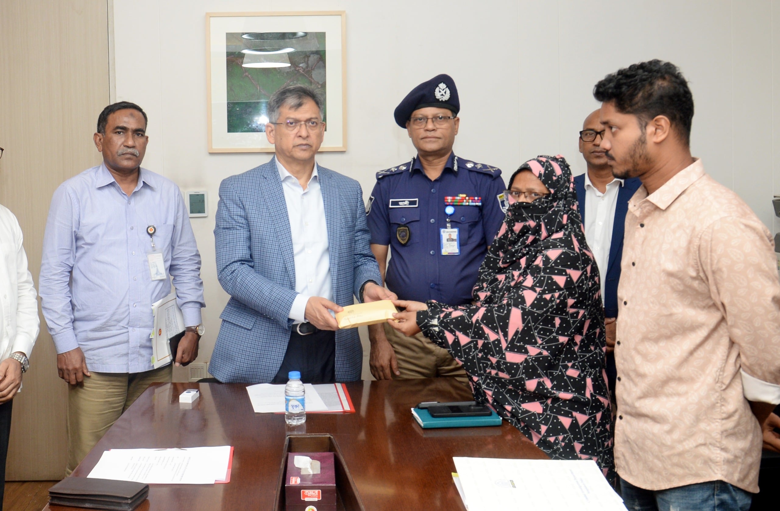 এসআই আলতাফ হত্যায় জড়িতদের দ্রুত বিচার নিশ্চিত করা হবে : স্বরাষ্ট্রমন্ত্রী