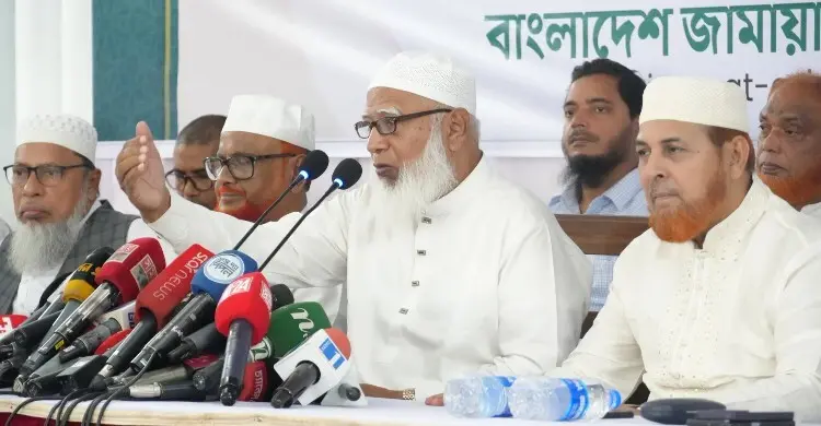 প্রধানমন্ত্রীর পাশাপাশি বিরোধী দলের কথাও শুনুন : শফিকুর রহমান