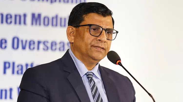 মালয়েশিয়ার শ্রমবাজার ফের চালুর প্রক্রিয়া চলছে : সচিব