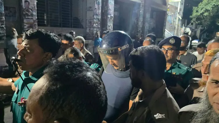 রাষ্ট্রদ্রোহ মামলায় সাবেক ওসি রাকিবুলের ৫ দিনের রিমান্ড