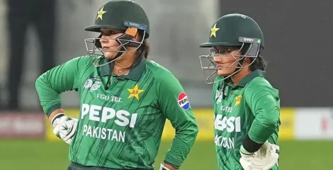 টি-টোয়েন্টিতে নিজেদের ইতিহাসের সর্বনিম্ন রানে অলআউট পাকিস্তান
