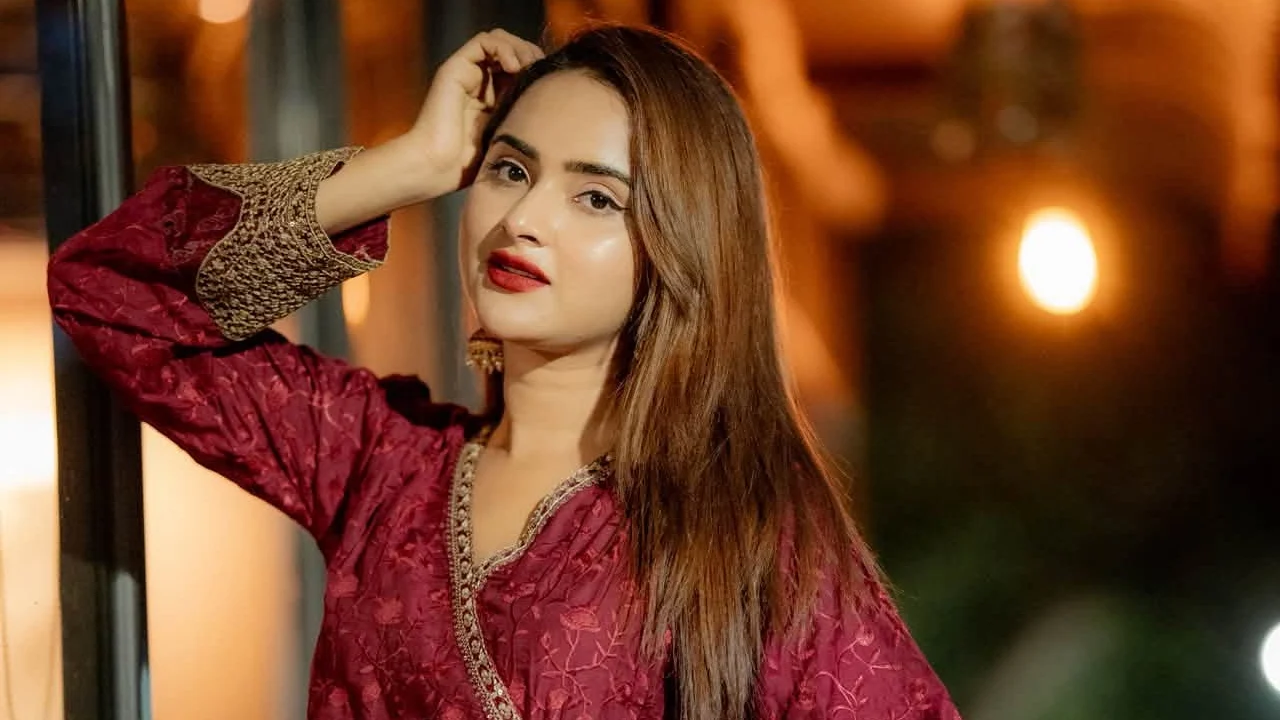 বয়সটা থামিয়ে রেখেছি, কেন এমন বললেন কেয়া পায়েল?