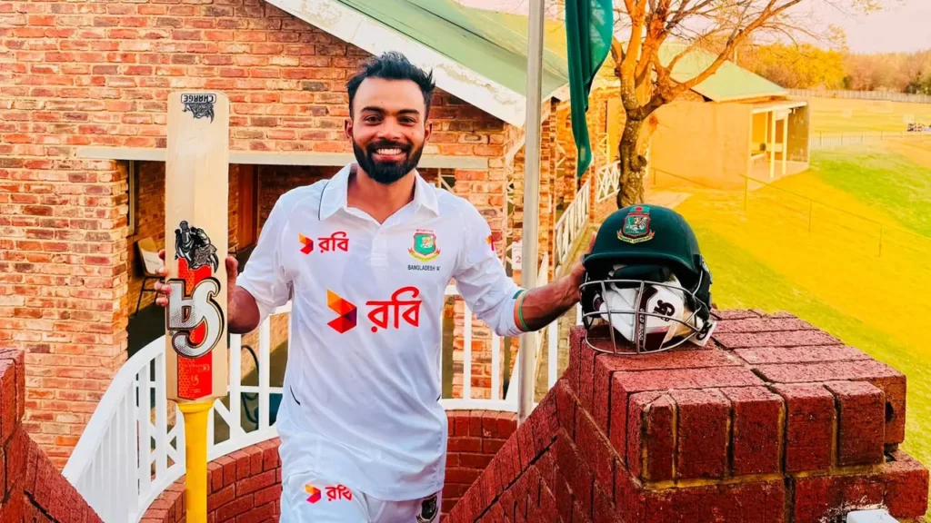 প্রথম বাংলাদেশি হিসেবে বিদেশের মাটিতে ট্রিপল সেঞ্চুরি হৃদয়ের