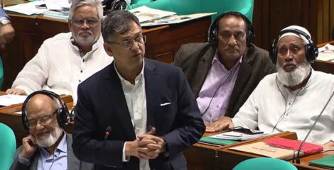 জুহিকে বিয়ে করতে চেয়েছিলেন সালমান, কেন রাজি হননি অভিনেত্রীর বাবা?