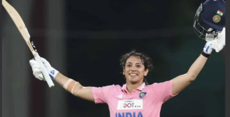 মিতালিকে টপকে নারী ক্রিকেটের সর্বোচ্চ রান সংগ্রাহক স্মৃতি
