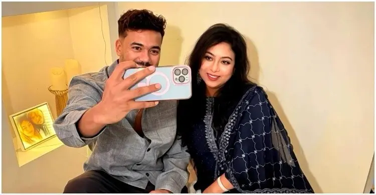 তাসকিনের সেলফিতে শাবনূর, হলো আড্ডা-বারবিকিউ পার্টিও