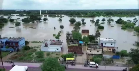 উত্তর প্রদেশে ৬০ ঘণ্টার টানা বৃষ্টি, ৫৬ জনের মৃত্যু