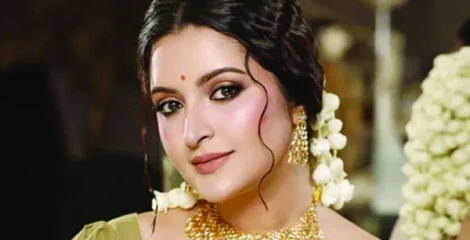 বিকৃত ভিডিও প্রকাশের ঘটনায় ক্ষুব্ধ পরীমণি, চাইলেন জবাব