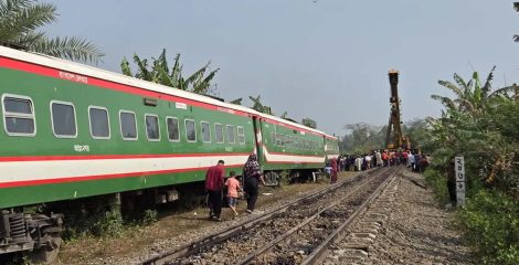 খুলনার সঙ্গে সারাদেশের রেল যোগাযোগ স্বাভাবিক