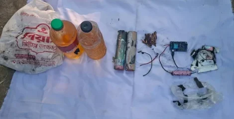 লালন মাজারের প্রবেশপথে পেট্রল ও তারযুক্ত সন্দেহজনক ডিভাইস উদ্ধার