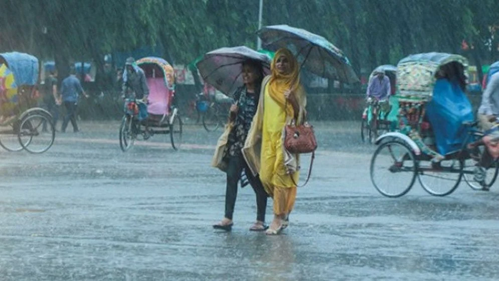 ঢাকায় গরম বাড়ার আভাস, চট্টগ্রামসহ কয়েক অঞ্চলে বৃষ্টির সম্ভাবনা