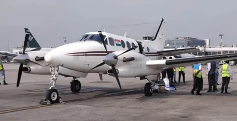 মাঝ আকাশে দরজা খুলে বিপত্তি, ঢাকায় জরুরি অবতরণ এয়ার অ্যাম্বুলেন্সের, রোগীর মৃত্যু