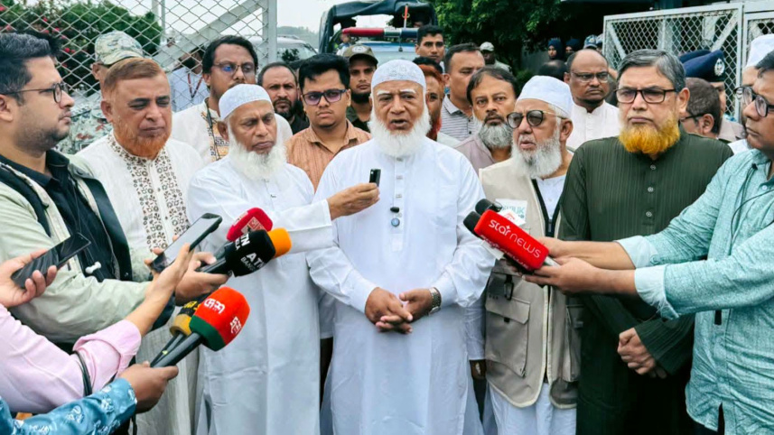 চট্টগ্রামে পৌঁছেছেন বিরোধীদলীয় নেতা ডা. শফিকুর রহমান