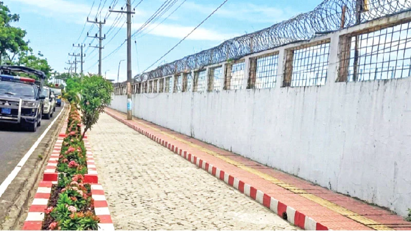 গাড়ির ভিড় এড়িয়ে সাইকেল চলবে আলাদা পথে