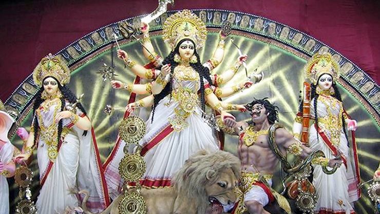 শারদীয় দুর্গাপূজার ষষ্ঠী আজ, শুরু ছয় দিনের দুর্গোৎসব