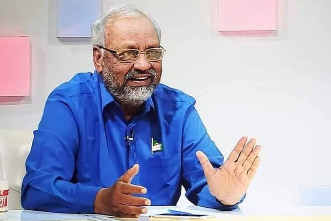 বিমানবন্দরে বিশৃঙ্খলা ও কর্মকর্তাকে লাঞ্ছিতের অভিযোগে আখতারুজ্জামানের বিরুদ্ধে মামলা
