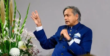শশী থারুরের দাবি, সরকার পতন নয়, সুষ্ঠু  নির্বাচনই বিরোধীদের লক্ষ্য