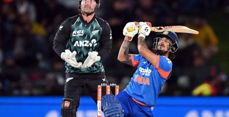 রেকর্ডগড়া জয়ের পর ধাক্কা ভারতের