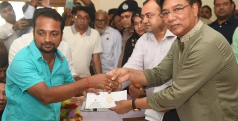 অপতথ্য রোধে গণমাধ্যমকর্মীদের ভূমিকা রাখার আহ্বান বিমানমন্ত্রীর