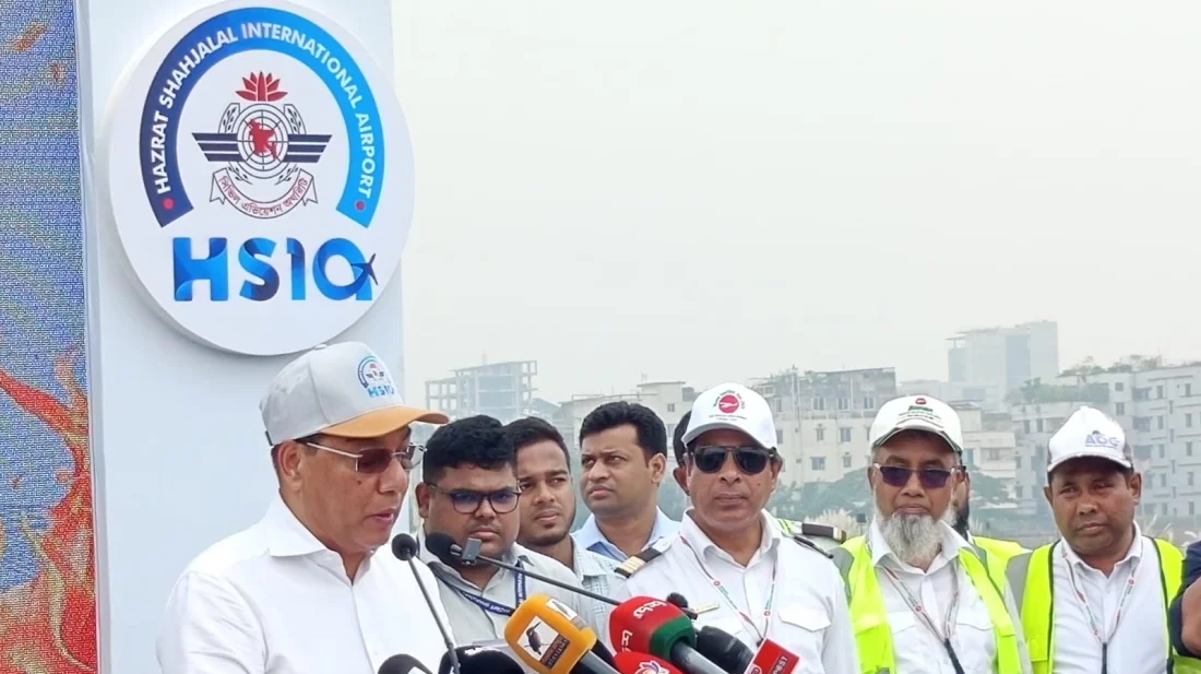 বিমানবন্দরে দায়িত্বে অবহেলা নয়, কঠোর শাস্তির হুঁশিয়ারি বিমানমন্ত্রীর