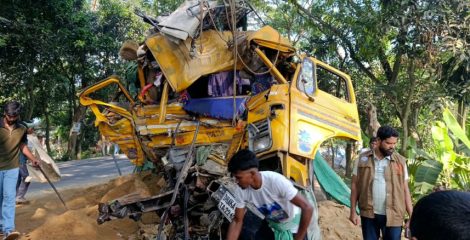 চালক-সহকারী ঘুমে, বাসের স্টিয়ারিংয়ে সুপারভাইজার, নাটোরে ১২ প্রাণহানির দুর্ঘটনায় নতুন তথ্য