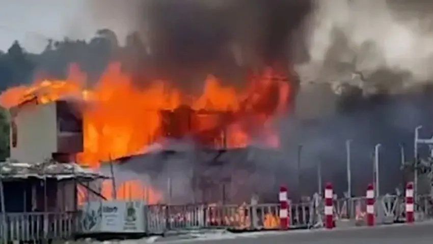 কক্সবাজারের ইনানীতে রিসোর্টে ভয়াবহ আগুন, ৫ জনের মরদেহ উদ্ধার