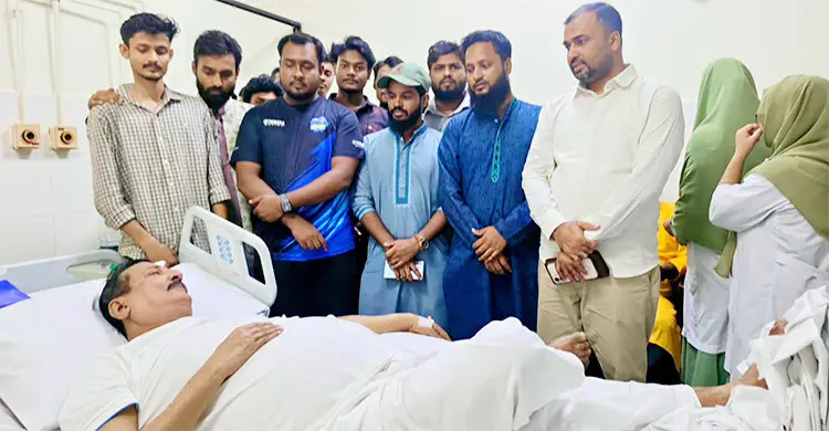 নাটোরে এক ঘণ্টায় শিয়ালের কামড়ে আহত ১১, সতর্ক করতে প্রশাসনের মাইকিং