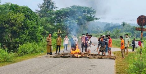 পাহাড়ে অবরোধের প্রভাব, বন্ধ রাঙামাটি-খাগড়াছড়ি সড়ক