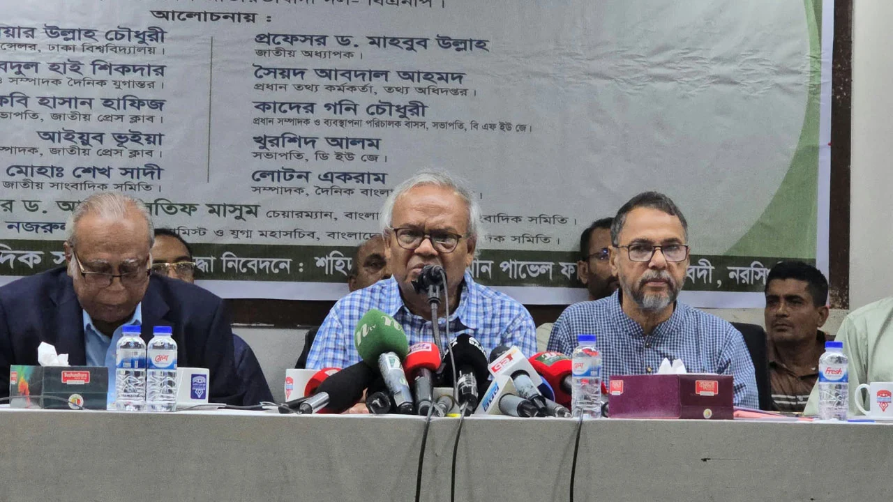 স্বৈরাচারের পতনে সত্যনিষ্ঠ সাংবাদিকদের অবদান ছিল গুরুত্বপূর্ণ: রিজভী