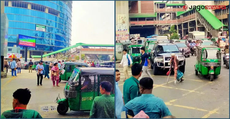 কারওয়ান বাজারে ঝুঁকি নিয়ে সড়ক পারাপার, ২ ঘণ্টায় পার ১,৮৮৬ জন