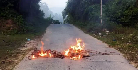 চতুর্থ দিনেও অচল সাজেক সড়ক, পর্যটন ব্যবসায়ীদের কোটি টাকার ক্ষতির শঙ্কা