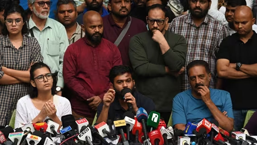 দিল্লিতে বিক্ষোভ ঘিরে উত্তেজনা, গ্রেপ্তার অভিজিৎ দীপ, মুক্ত নেহা বোরা