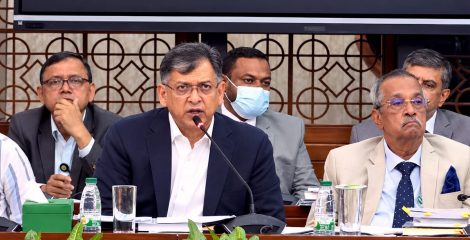 রাষ্ট্রপতি-প্রধানমন্ত্রীর ক্ষমতায় ভারসাম্য আনতে সংবিধান সংশোধনের উদ্যোগ