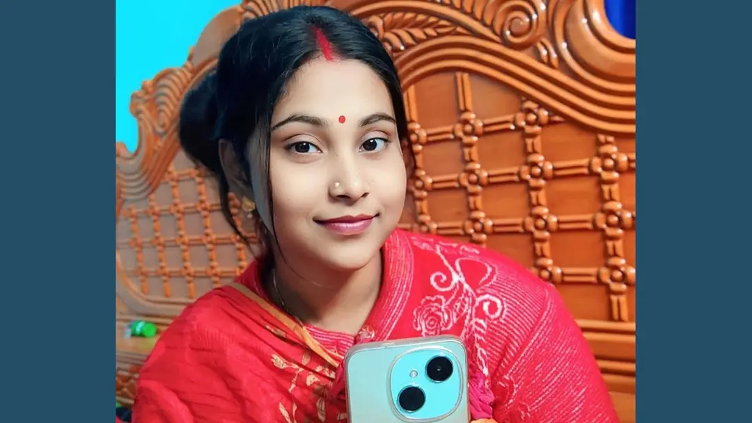প্রতিমা বিসর্জনে সিঁদুর খেলার সময় নববধূর মৃত্যু, শোকের ছায়া পরিবারে