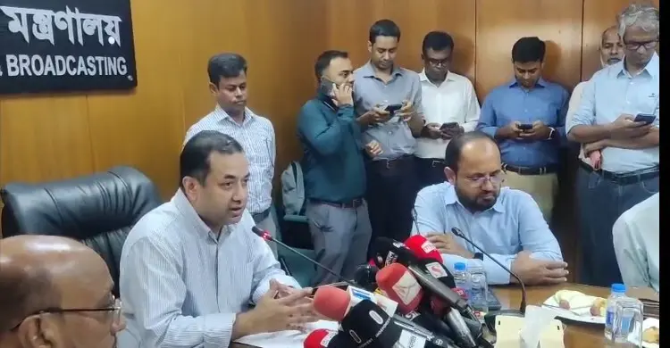 গণমাধ্যম নিয়ন্ত্রণ নয়, জনগণ ও সাংবাদিকদের সুরক্ষায় সাইবার আইন : তথ্য প্রতিমন্ত্রী